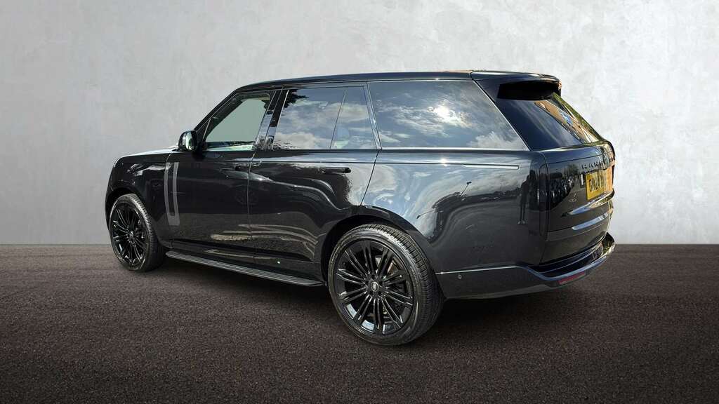 Land Rover Range Rover 3.0 P400 Hse Black #2