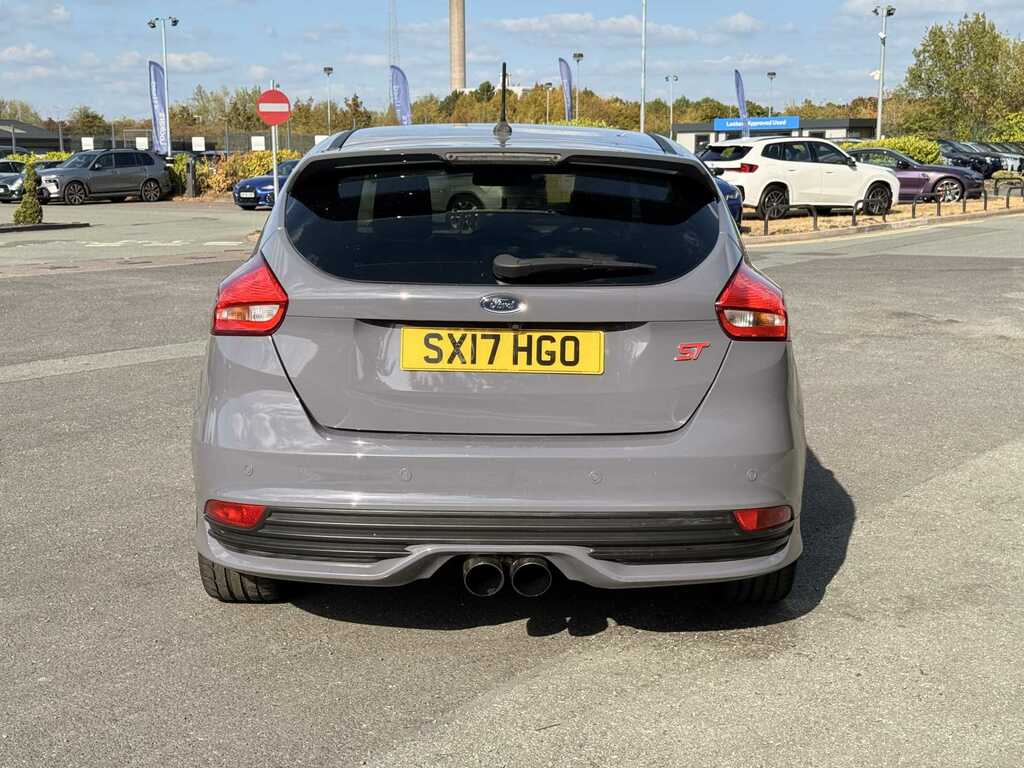 Ford Focus 2.0T Ecoboost St-3 SX17HGO Grey #4