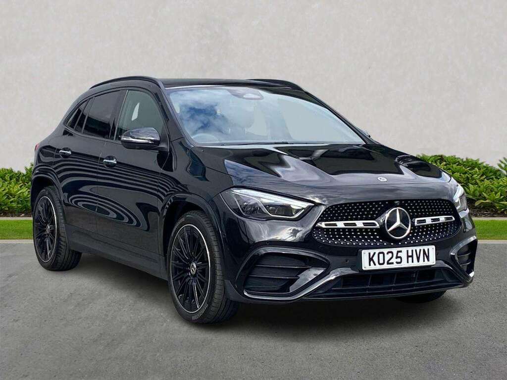 Mercedes-Benz GLA Class Gla 200D Amg Line Premium Plus Black