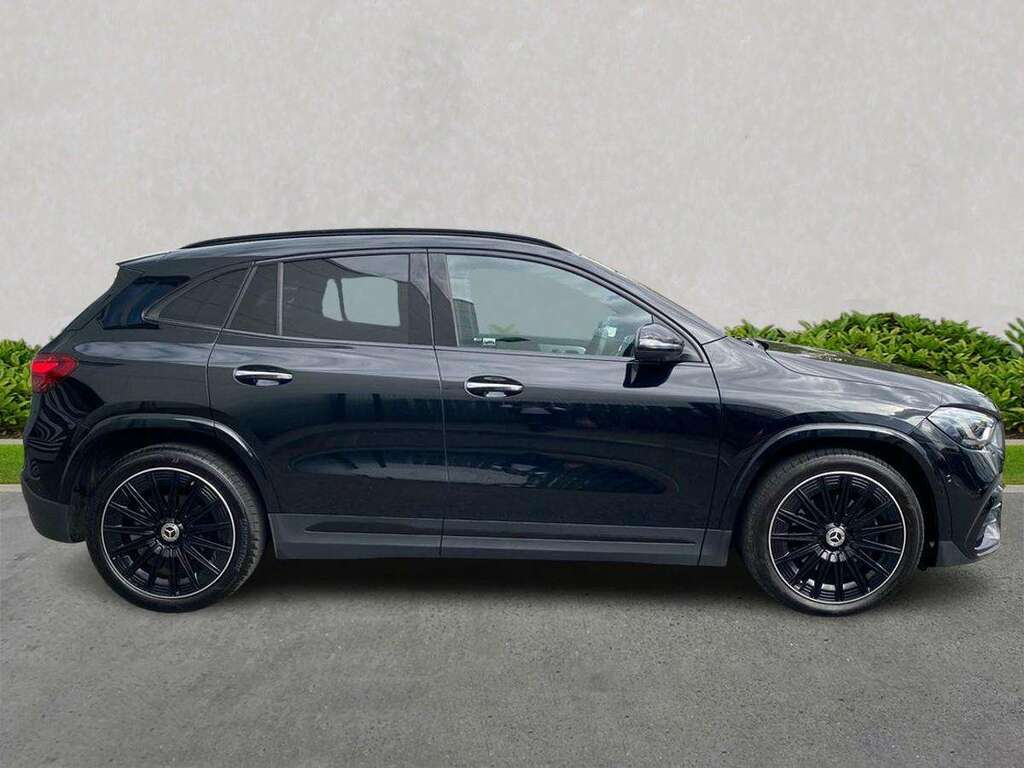 Mercedes-Benz GLA Class Gla 200D Amg Line Premium Plus KO25HVN Black #3