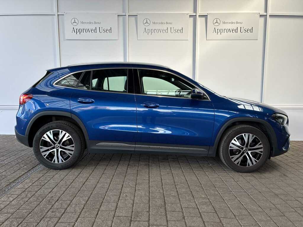 Mercedes-Benz GLA Class Gla 200 Sport Executive BJ73WZG Blue #3