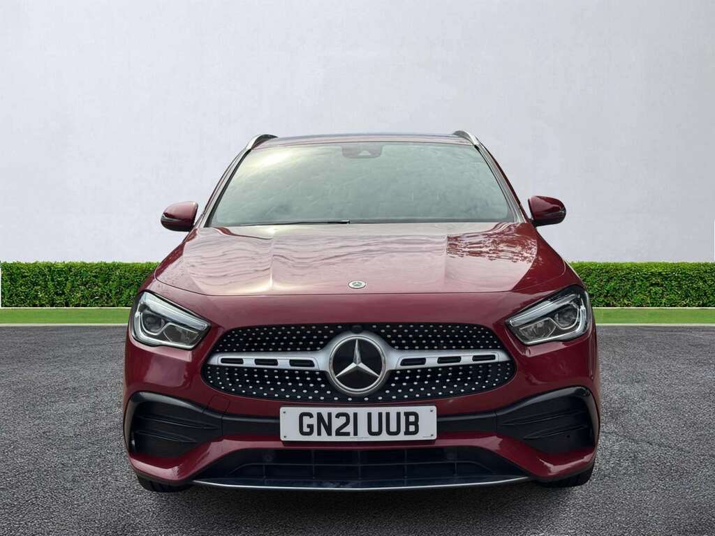 Mercedes-Benz GLA Class Gla 200 Amg Line Executive GN21UUB Red #2