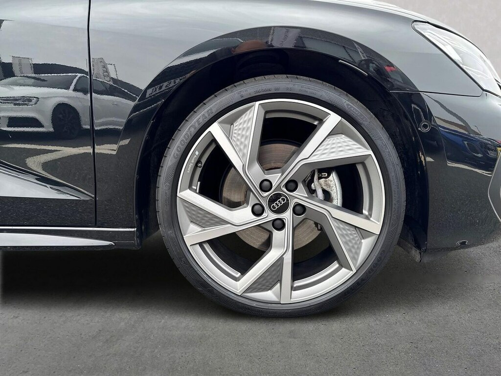 Audi A3 35 Tfsi Black Edition S Tronic KJ25FFM Black #6
