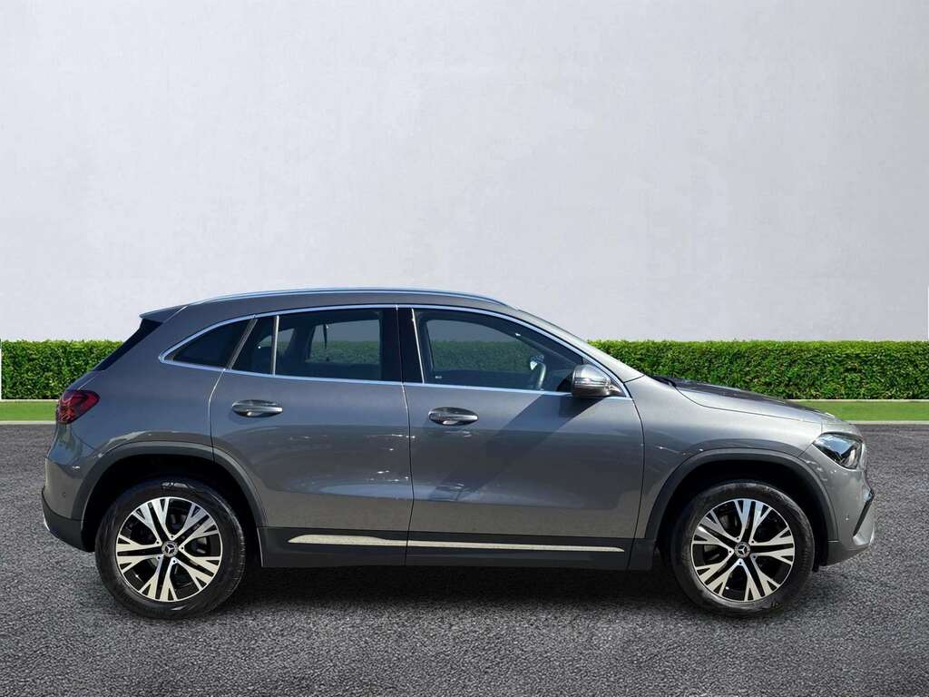Mercedes-Benz GLA Class Gla 200 Sport Executive DX24OVZ Grey #3