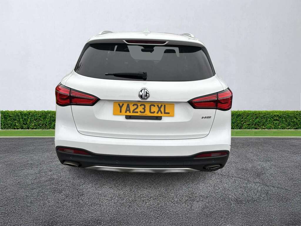 MG HS 1.5 T-gdi Exclusive Dct YA23CXL White #3