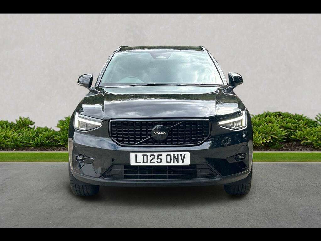 Volvo XC40 2.0 B4p Plus Black Edition LD25ONV Black #5