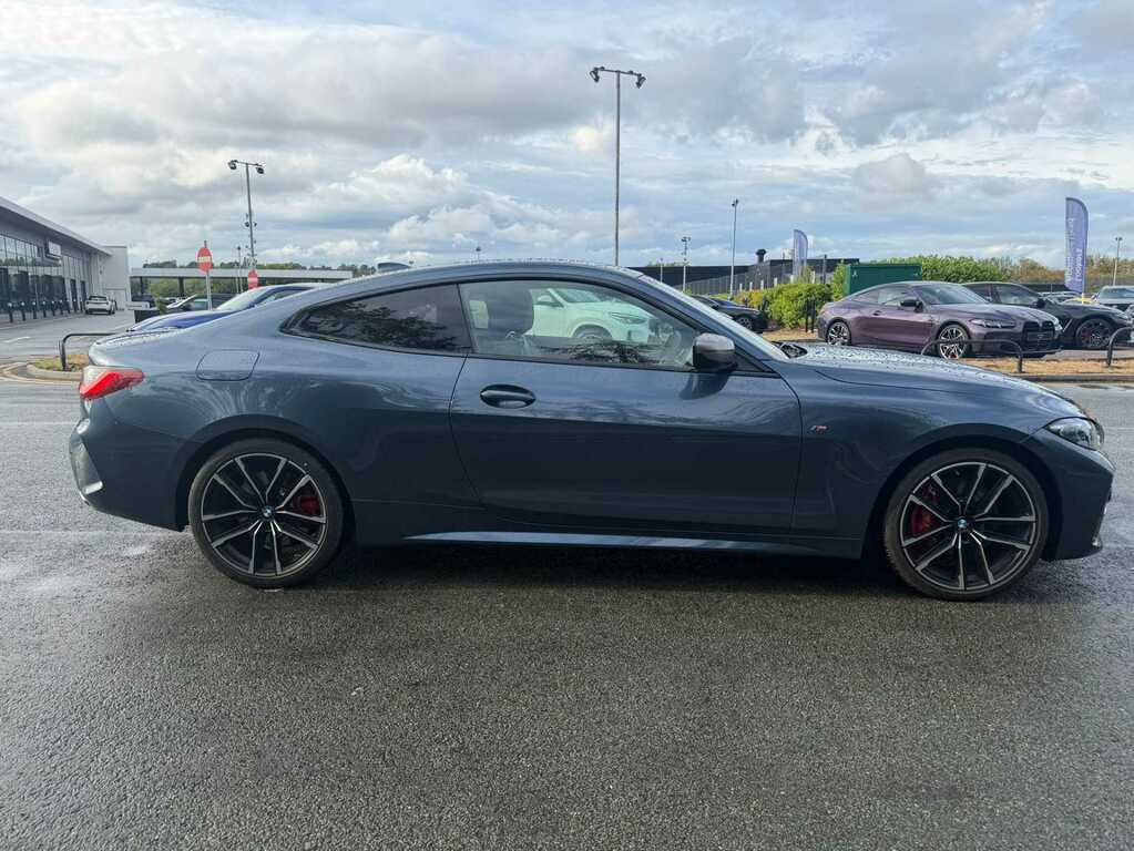BMW 4 Series M440i Xdrive Mht Step Blue #2