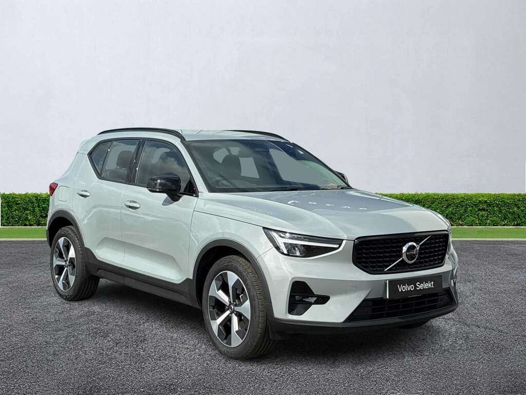 Volvo XC40 2.0 B3p Plus Dark Grey