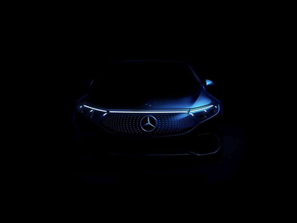 Mercedes-Benz GLA Class Gla 200 Amg Line Premium White #3