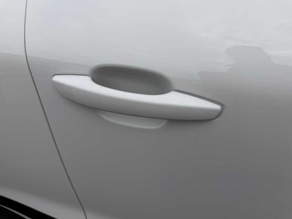 Vauxhall Mokka-e Ultimate Green #9