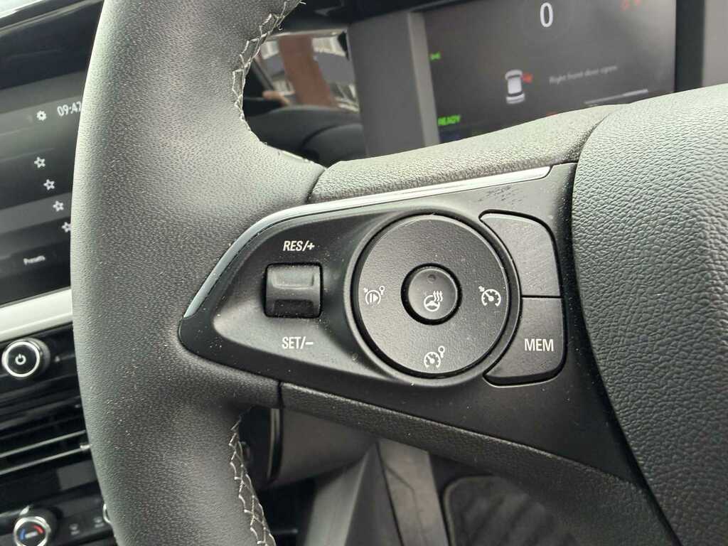 Vauxhall Mokka-e Ultimate Green #24