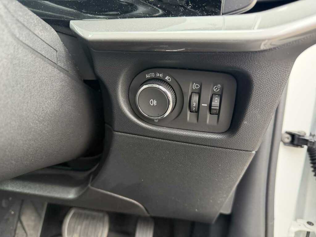 Vauxhall Mokka-e Ultimate Green #17