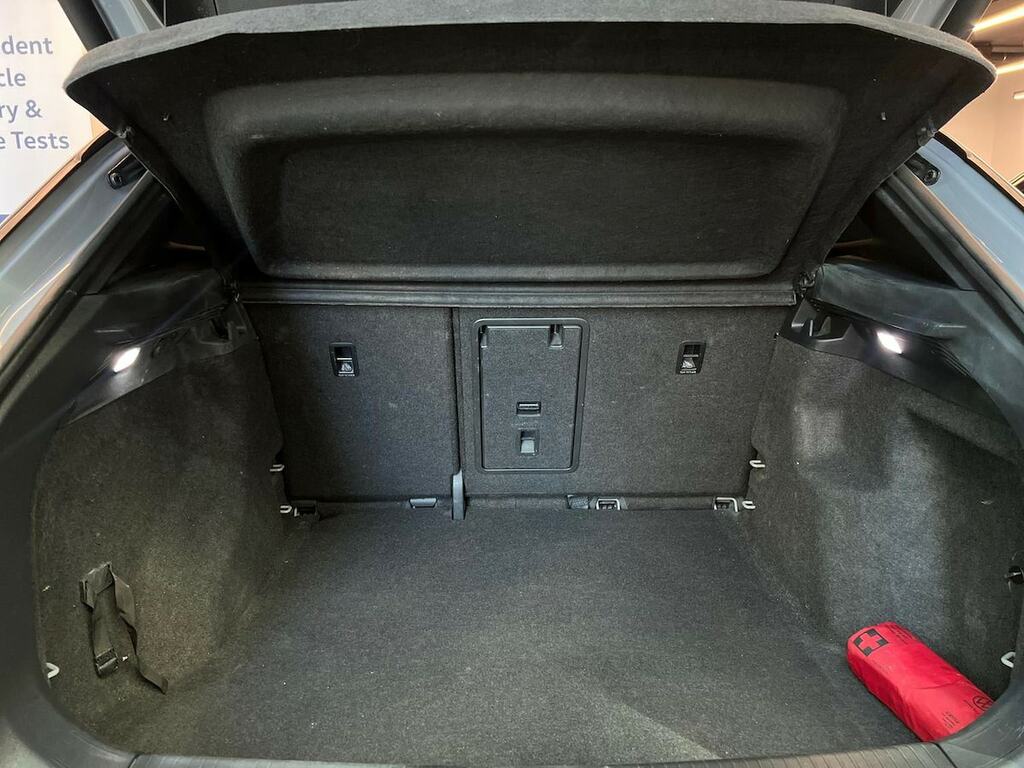 Volkswagen ID.4 210Kw Match Pro 77Kwh Black #17