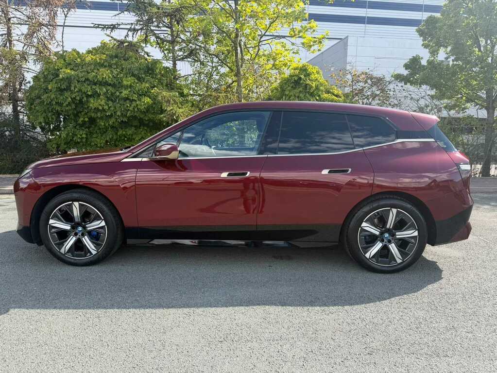 BMW iX 240Kw Xdrive40 M Sport 76.6Kwh Red #6