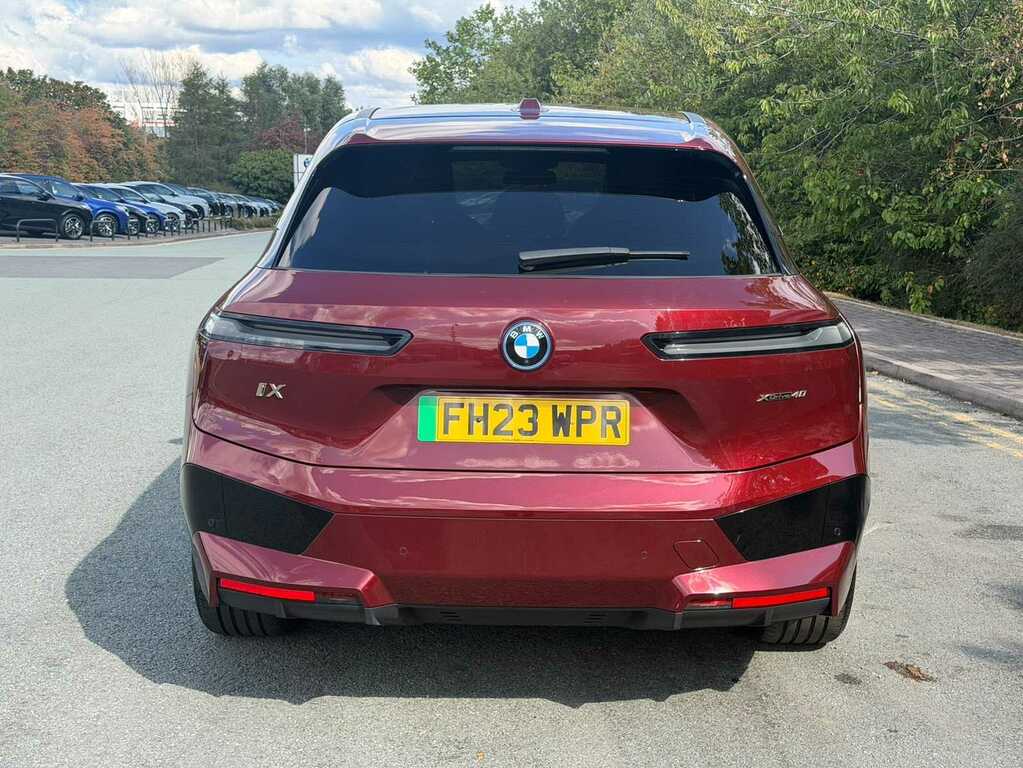 BMW iX 240Kw Xdrive40 M Sport 76.6Kwh Red #4