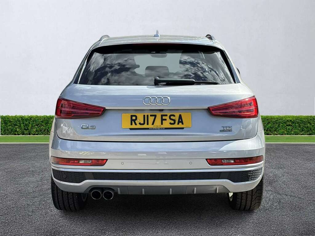 Audi Q3 2.0 Tdi Quattro S Line Plus RJ17FSA Silver #4