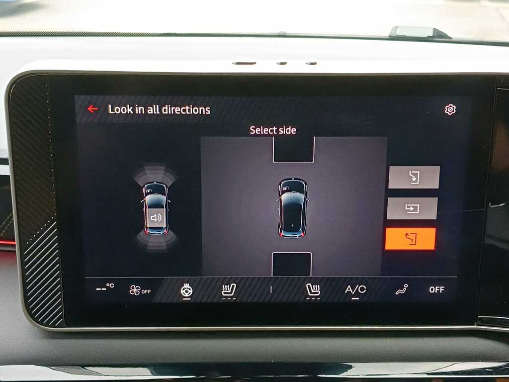 Renault 5 E-Tech 110Kw Iconic Five Comfort Range 52Kwh Red #36