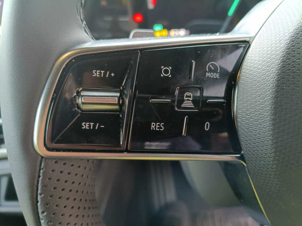 Renault 5 E-Tech 110Kw Iconic Five Comfort Range 52Kwh Red #23