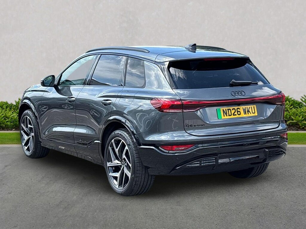 Audi Q6 E-Tron 225Kw Performance 100Kwh Black Edition Grey #2