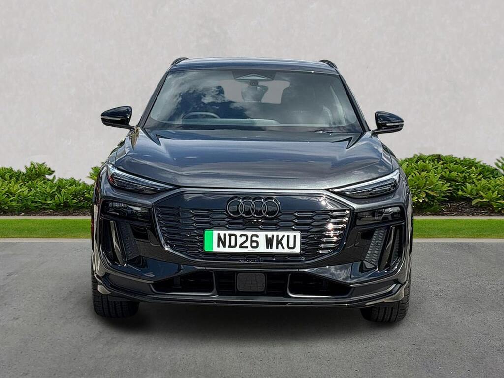 Audi Q6 E-Tron 225Kw Performance 100Kwh Black Edition Grey #5