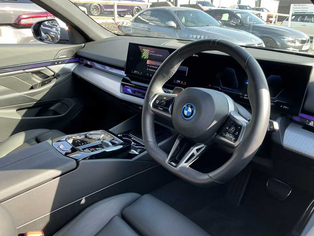 BMW i5 Saloon Grey #19