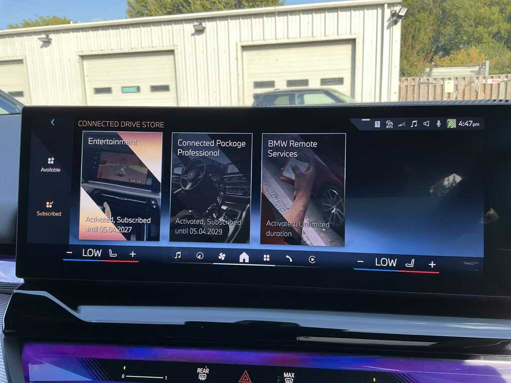 BMW i5 Saloon Grey #25
