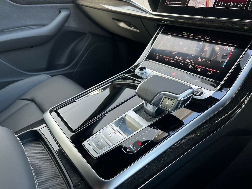 Audi Q8 Black Edition Blue #13