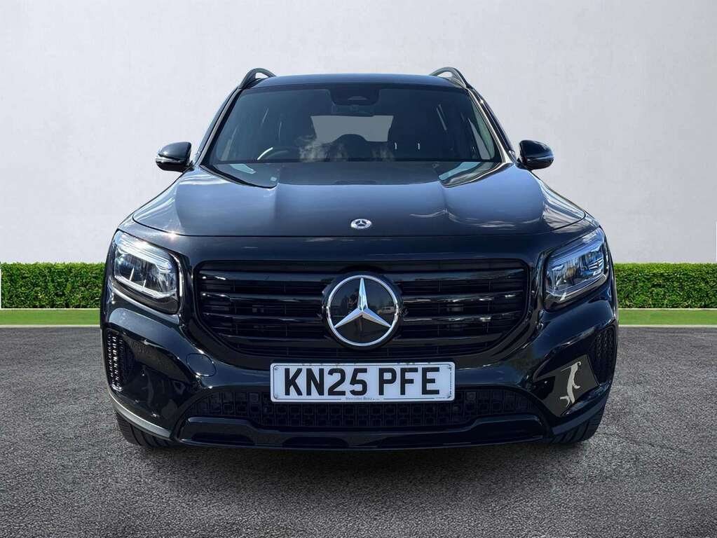 Mercedes-Benz GLB Class Glb 200 Sport Executive 7G-tronic Black #5