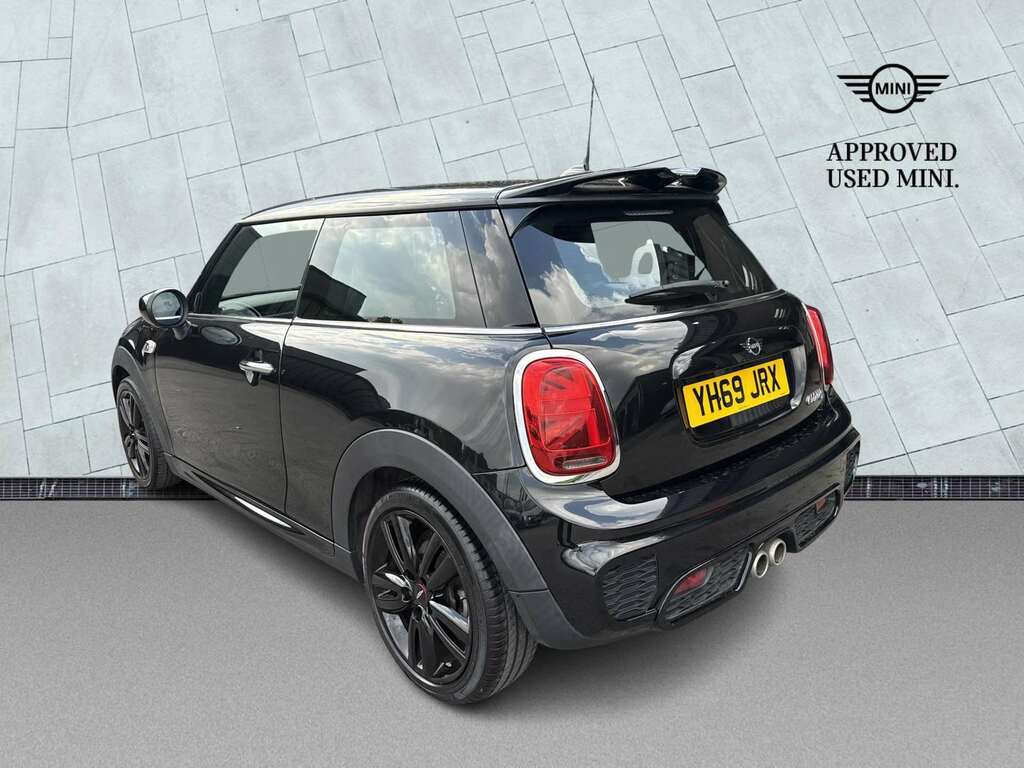 Mini Hatch 2.0 Cooper S Sport Ii YH69JRX Black #2