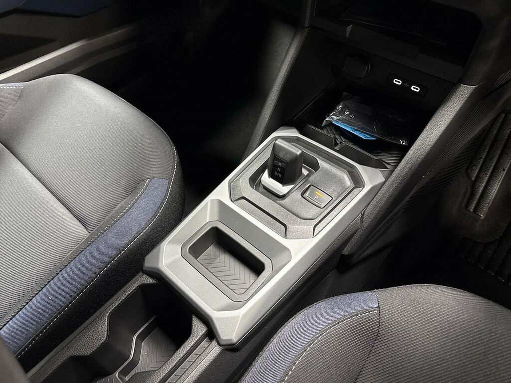 Dacia Duster Expression White #13