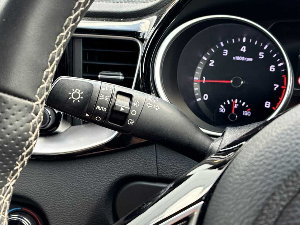 Kia Xceed 1.5T Gdi Isg 138 Gt-line S Dct White #26