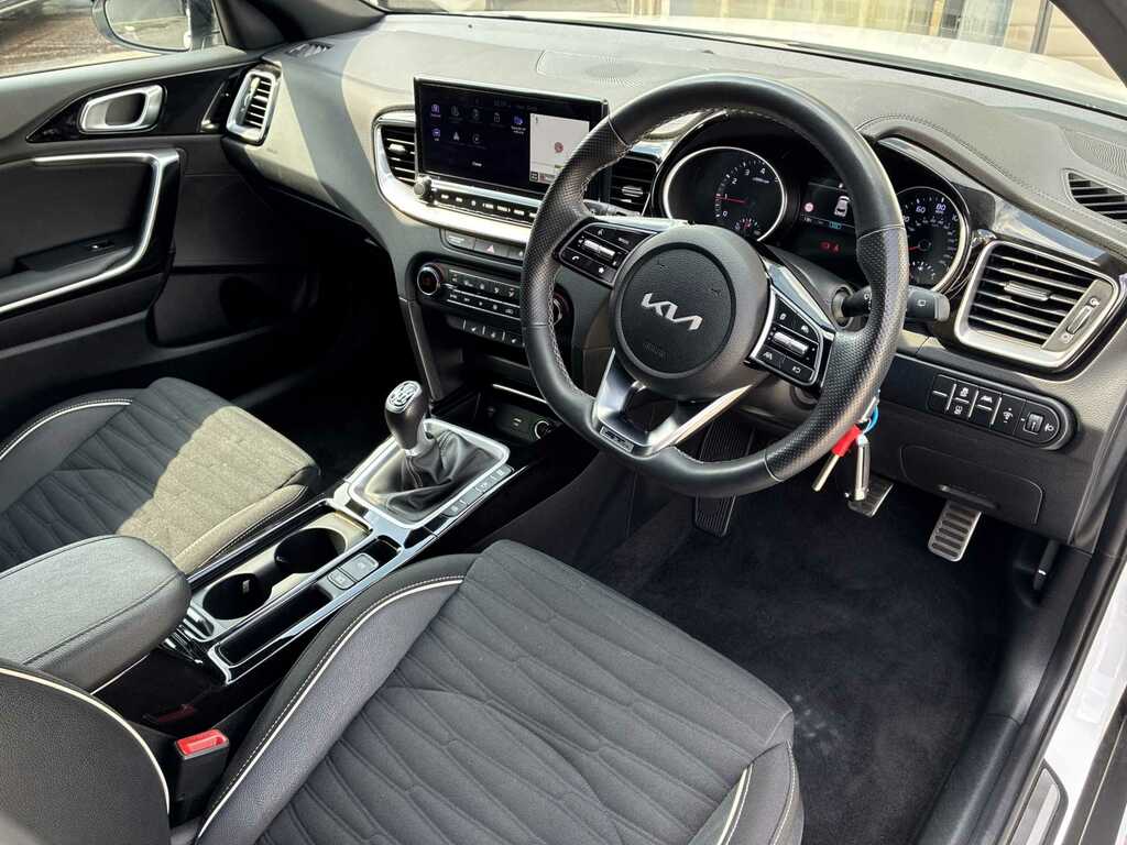 Kia Xceed 1.5T Gdi Isg 138 Gt-line S Dct White #14