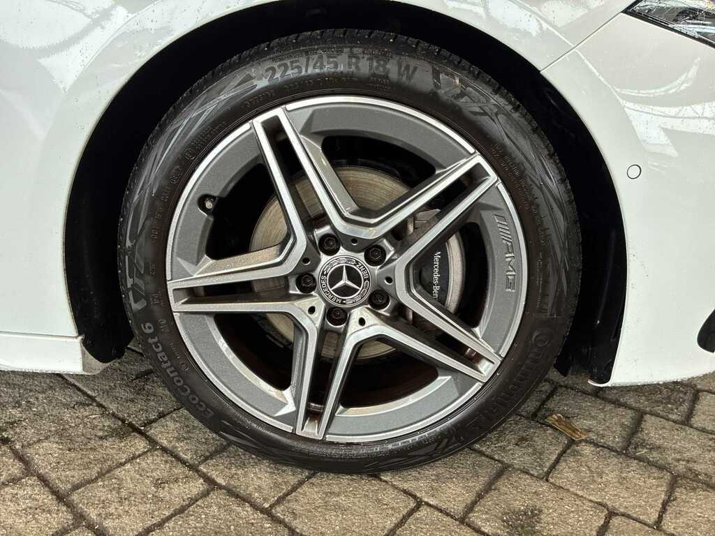 Mercedes-Benz A Class A200 Amg Line Premium White #6