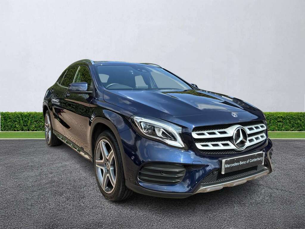 Mercedes-Benz GLA Class Gla 220D 4Matic Amg Line Premium Blue