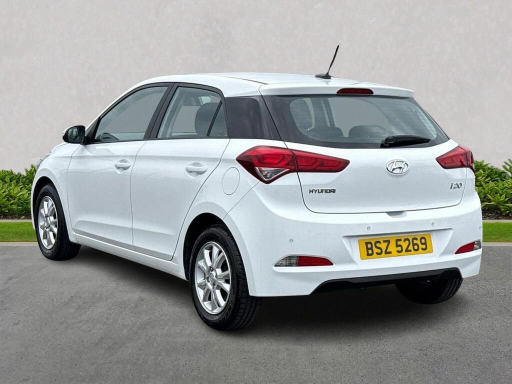 Hyundai I20 1.2 Se Hatchback Euro 6 84 Ps BSZ5269 White #2