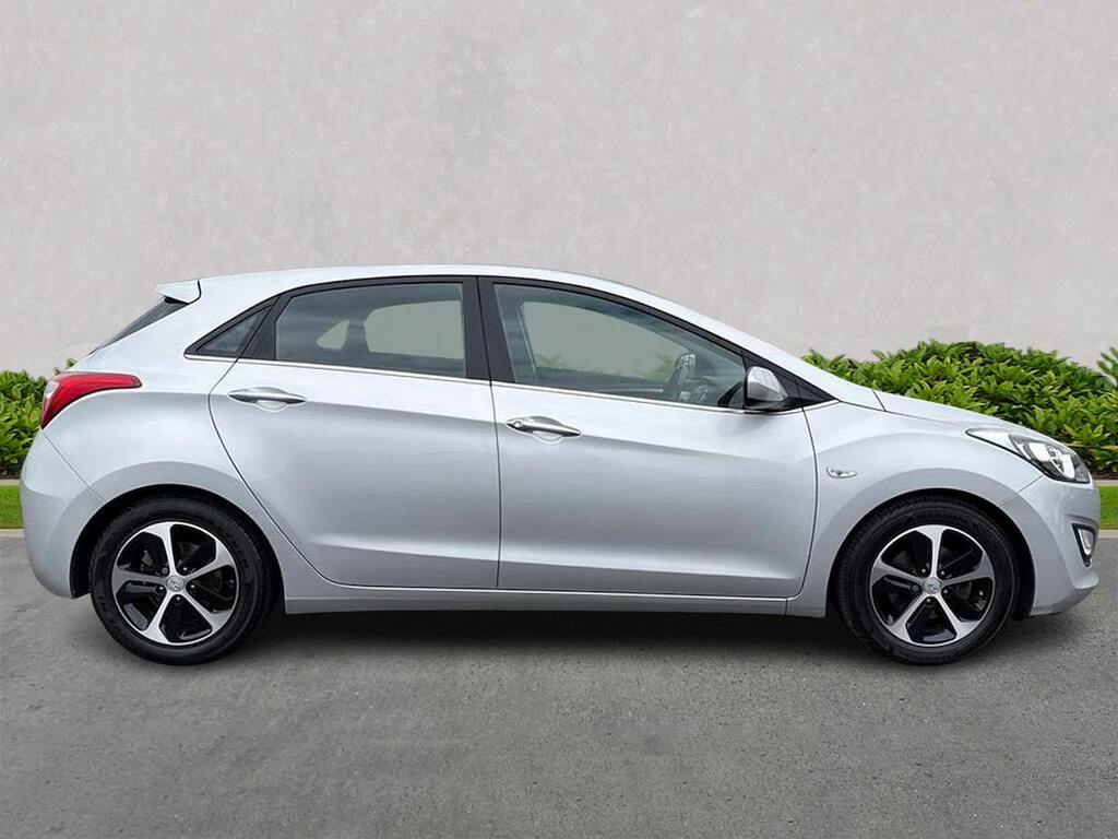Hyundai I30 1.4 Blue Drive Se Hatchback Euro Silver #3