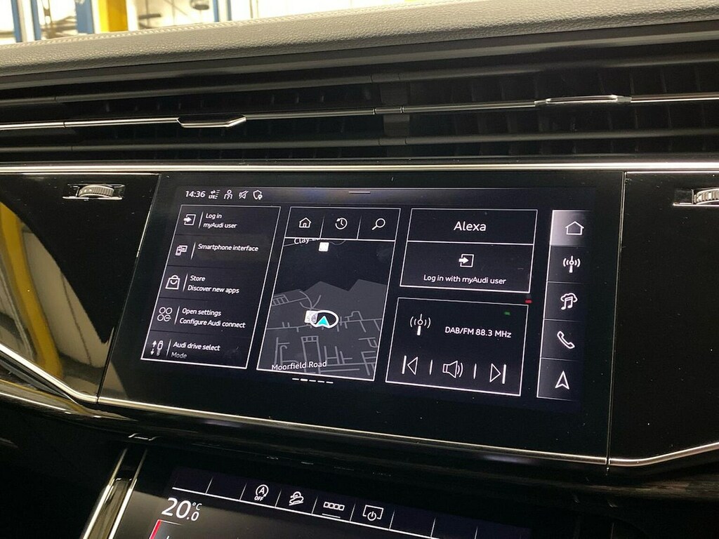 Audi Q7 Black Edition Black #11