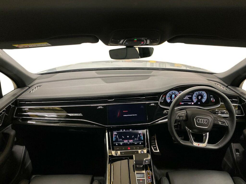 Audi Q7 Black Edition Black #8