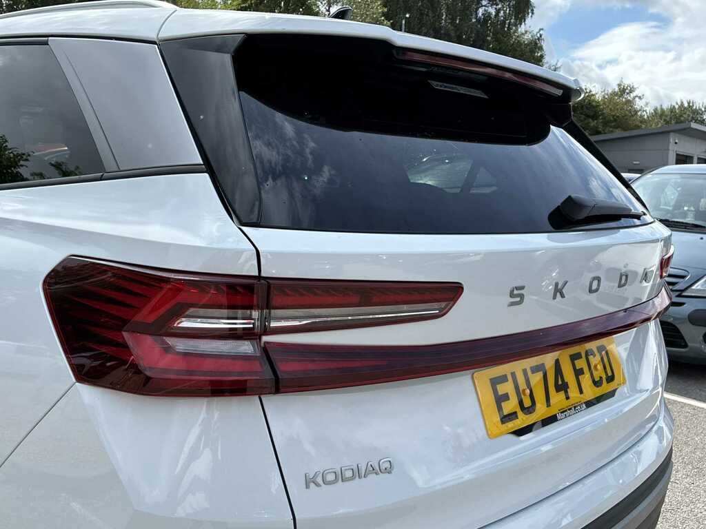 Skoda Kodiaq 2.0 Tdi 193 Se L 4X4 Dsg 7 Seat Estate White #27