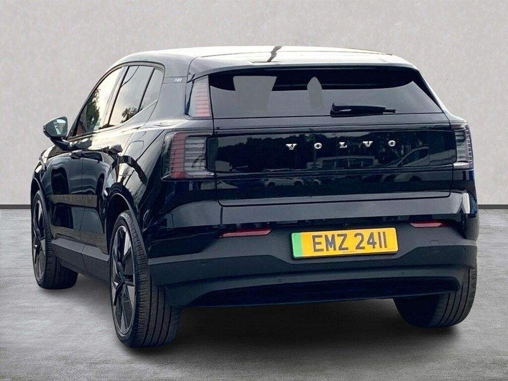 Volvo EX30 Twin Performance 69Kwh Ultra Suv Black #2