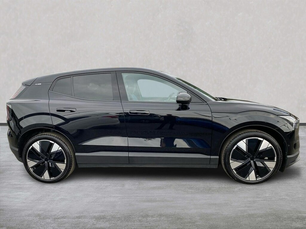 Volvo EX30 Twin Performance 69Kwh Ultra Suv Black #3