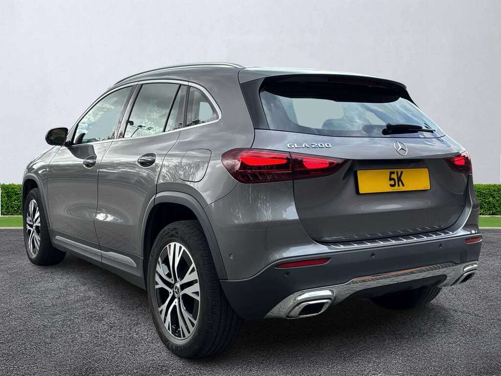 Mercedes-Benz GLA Class Gla 200 Sport Executive Grey #2