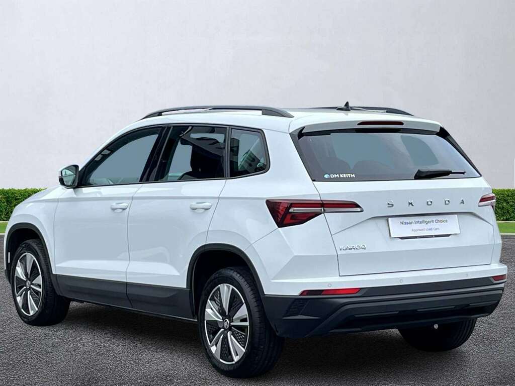 Skoda Karoq 1.5 Tsi Se Drive Dsg White #2