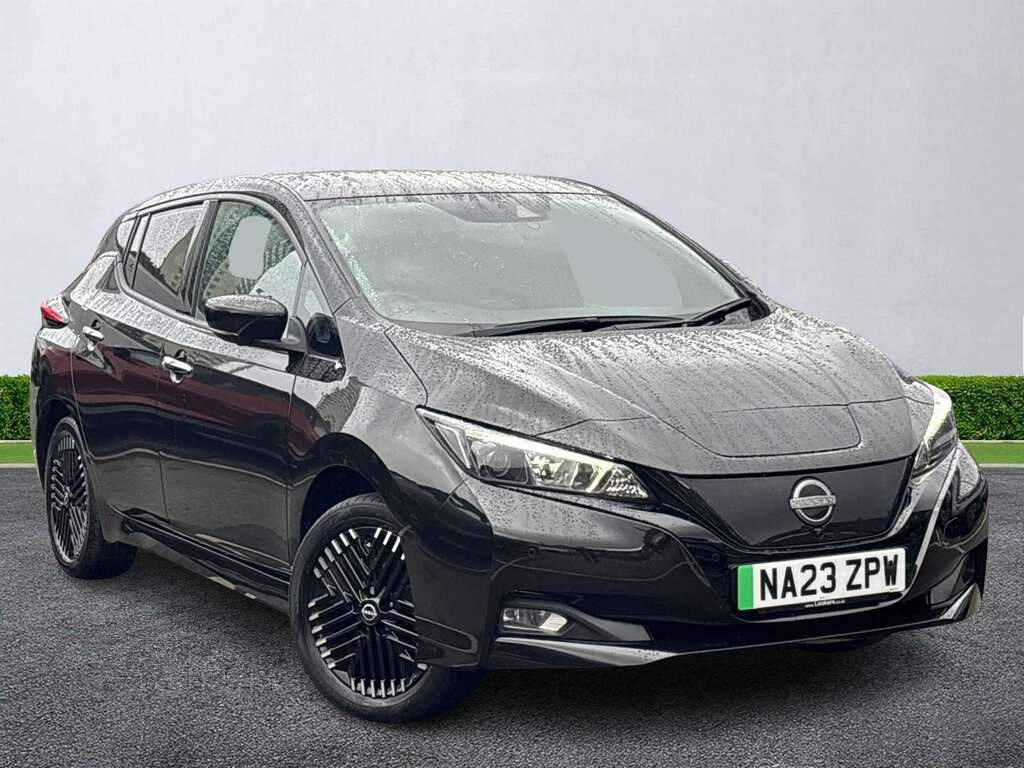 Nissan Leaf 160Kw E N-connecta 59Kwh Black