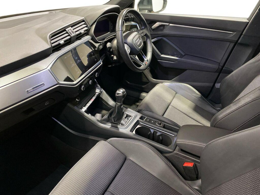 Audi Q3 Technik 35 Tfsi 150 Ps 6-Speed White #7