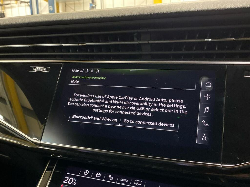Audi Q8 Grey #25