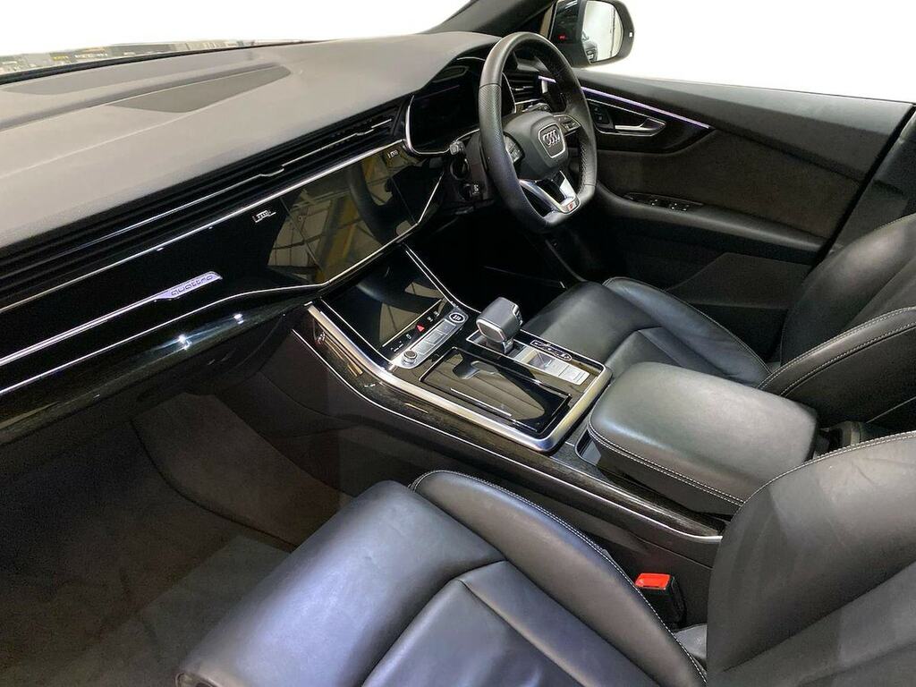 Audi Q8 Grey #7