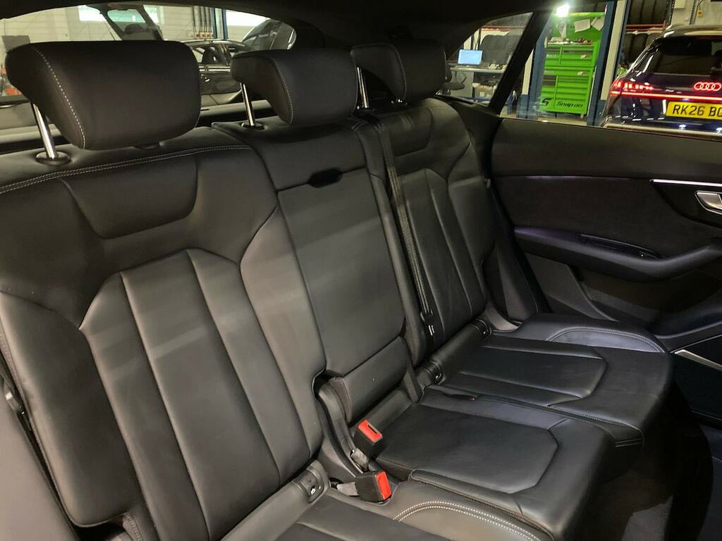 Audi Q8 Grey #16