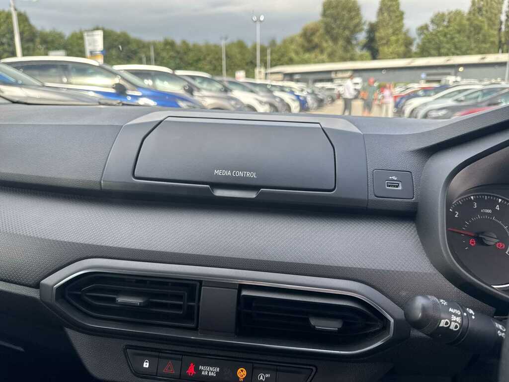 Dacia Sandero Hatchback #10