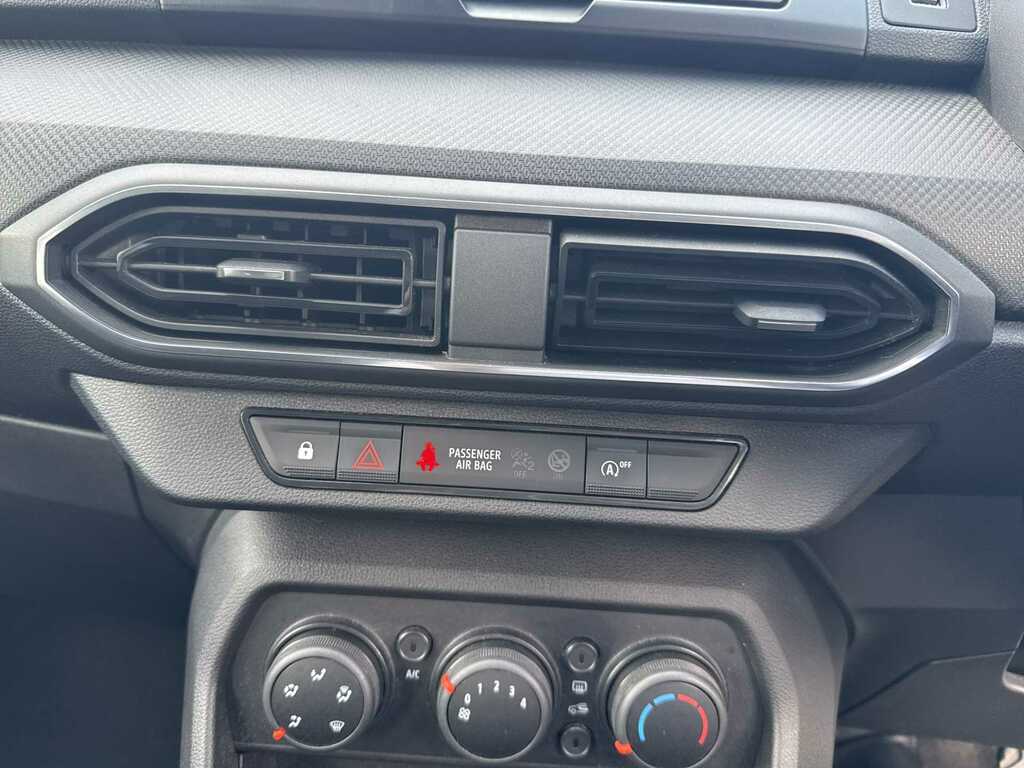 Dacia Sandero Hatchback #21